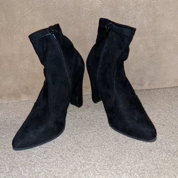 Booties - Picture 3 of 4